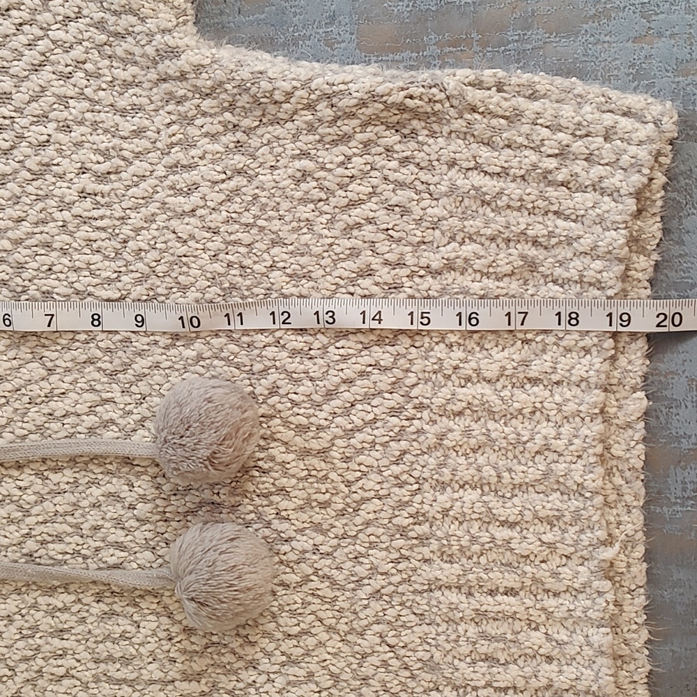 Yes LoLa Hooded Chunky Loose Knit Sweater w/ Pom poms/Size XS - Picture 7 of 9